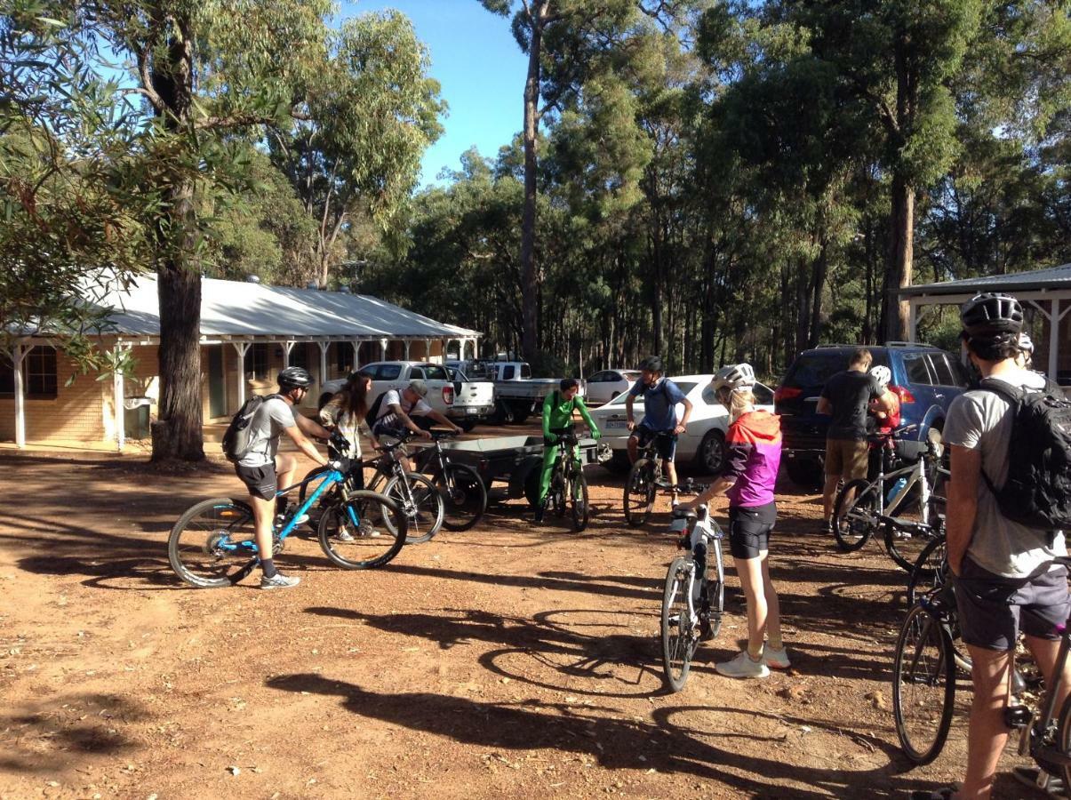 Travellers Rest Motel Mundaring Esterno foto